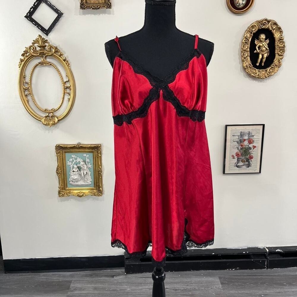 Vintage Y2K Red Satin Lace Slip Dress by Cacique size 14/16